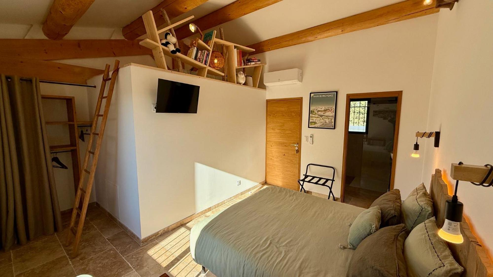 Bed and Breakfast Mas Campau Fontvieille Exterior foto
