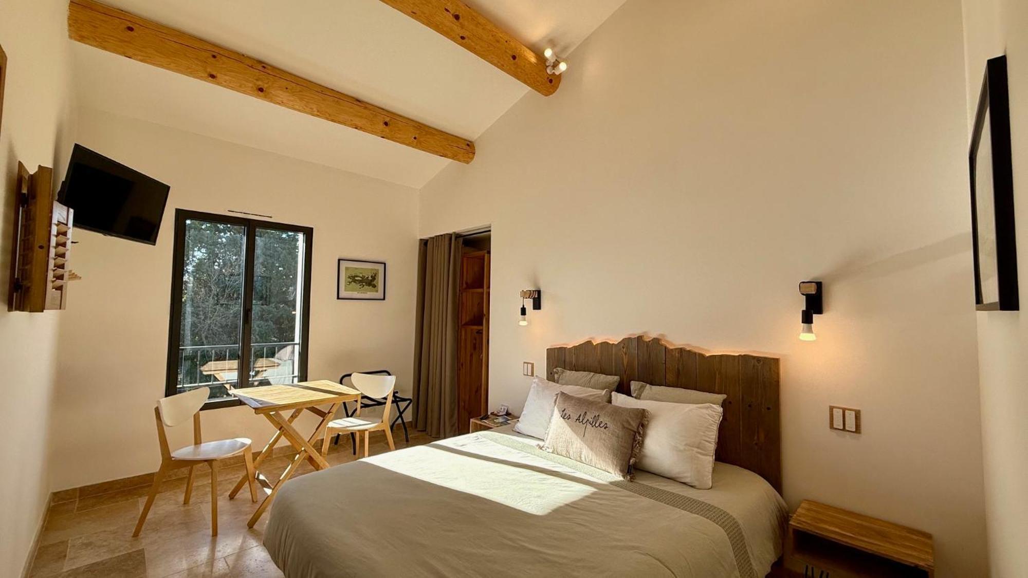 Bed and Breakfast Mas Campau Fontvieille Exterior foto
