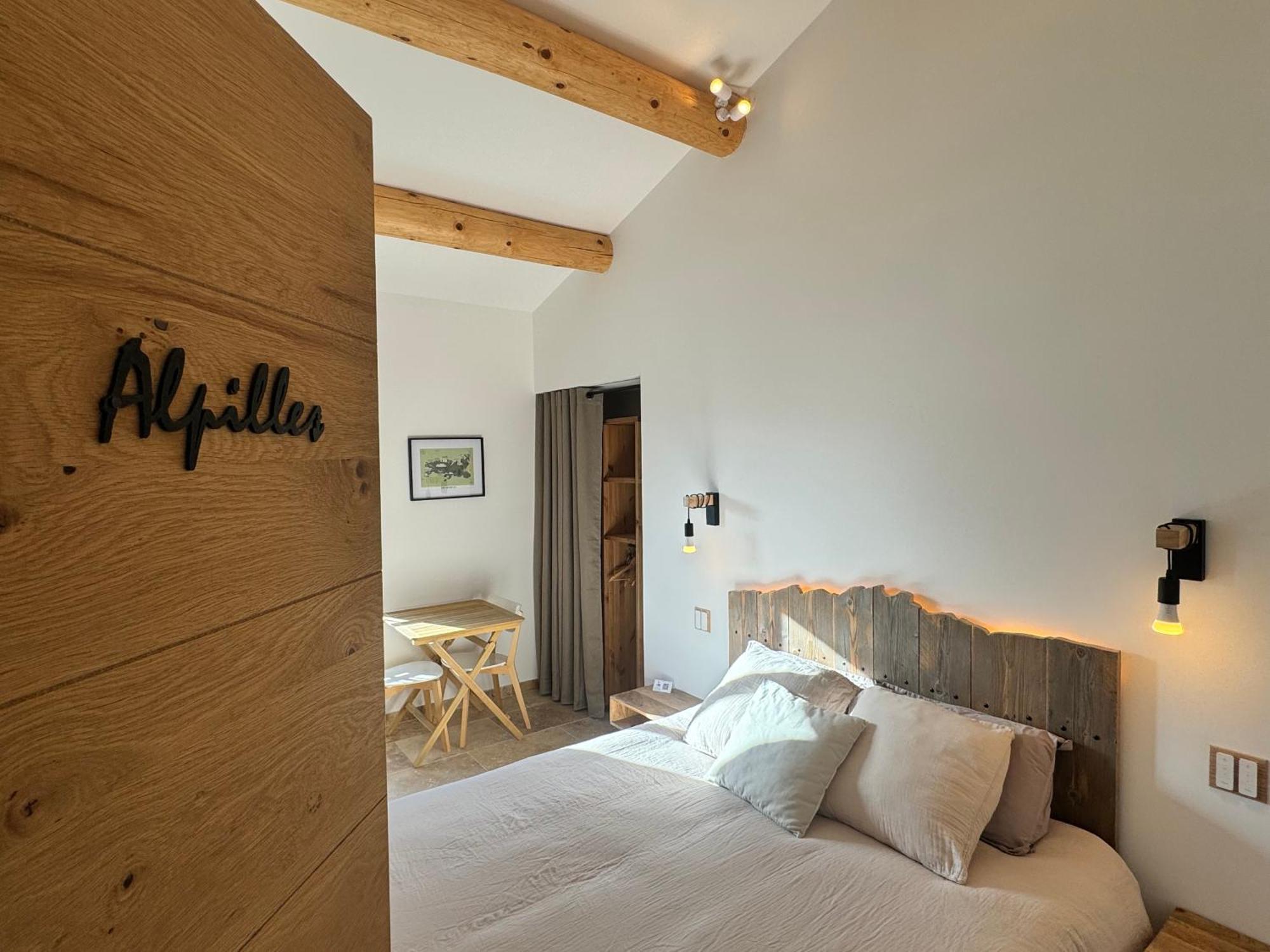 Bed and Breakfast Mas Campau Fontvieille Exterior foto